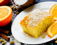 Nem glúten, nem lactose: bolo de coco com laranja mais macio que muita receita clássica que já comi por aí