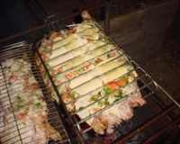 Peixe grelhado com requeijão.