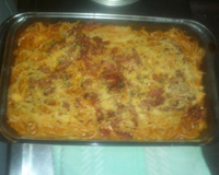 Macarrão ao molho de calabresa e requeijão