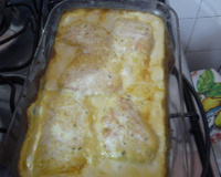 Salmão ao requeijão e creme de leite