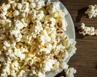 Sem manteiga, nem óleo: a técnica simples que deixa a pipoca muito mais saudável