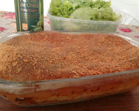 Torta com massa de mandioca