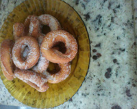 Rosquinha de leite condensado simples e fácil.