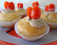 Cupcake salgado com patê de atum
