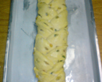 Rosca dourada com frutas cristalizadas