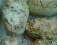 Batata recheada com estrogonofe e requeijão