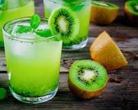 Caipirinha de Kiwi com saquê