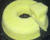 Bolo fofinho de fubá de microondas