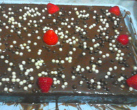 Bolo de chocolate recheado de forno