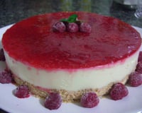 Cheesecake com cobertura de framboesa