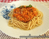 Macarrão de ricota com tomate