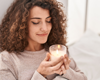 É muito fácil e barato fazer uma vela aromática e repelente para a sua casa, aprenda já e pare de gastar dinheiro com o que não precisa!