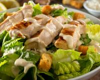 Salada Caesar