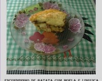 Escondidinho de batata com moela e linguiça