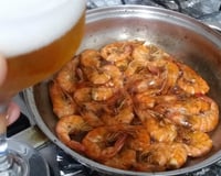 Camarão ao alho e óleo