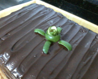 Bolo de chocolate com recheio de limão