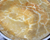 Torta de massa podre com recheio de carne