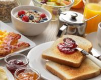 Nunca coma esses alimentos no café da manhã: cardiologista explica motivos para deixar essas comidas de fora da refeição