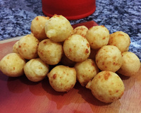 Bolinha de queijo superprática