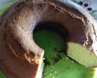 Bolo de trigo com queijo ralado
