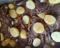 Bisteca bovina crocante com batatinhas