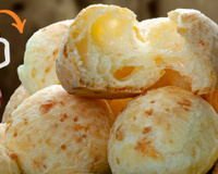 Pão de queijo com tapioca no liquidificador é a solução para um lanche vapt-vupt!