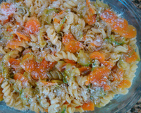 Macarrão com abobrinha e cenoura