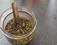 Receita caseira de molho tailandês para chuchar, comprovadamente delicioso para frango e frutos do mar!