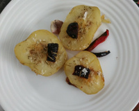 Batata ao murro com alecrim