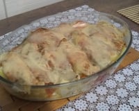 Filé de tilápia com batatas e requeijão ao forno