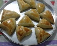 Esfiha de carne fechada