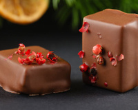 Bombom de chocolate com pimenta é a melhor combinação para quem procura uma receita doce com personalidade