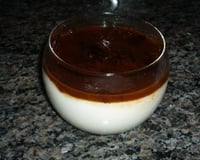 Flan de coco com calda de ameixa diet