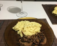 Risoto de limão com medalhão de filé mignon e shimeji