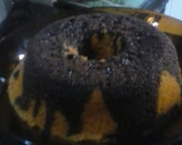 Bolo de cenoura com calda de chocolate de microondas