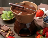 Descobri a melhor receita de fondue de chocolate e o segredo para ele nunca empedrar no TudoGostoso