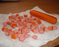 Petisco de salsicha ressecada