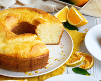 Adeus bolo de laranja seco: receita fofinha e molhadinha com calda e fácil de fazer