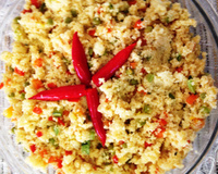 Cuscuz marroquino de legumes, passas e nozes