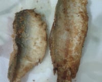 Peixe empanado assado