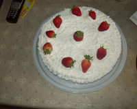 Bolo de morango prático