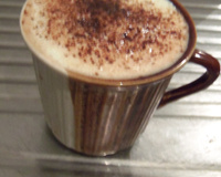 Café com creme de laranja