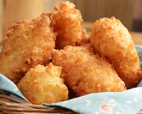 Essa receita de pão de queijo supercremoso vai deixar você nas nuvens de tão gostoso