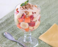 Frutas com Granola