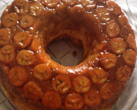 Bolo de banana caramelada