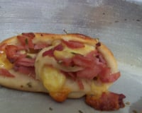 Pãezinhos de presunto e queijo