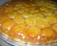 Torta de banana caramelizada