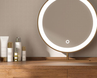 Esse espelho de LED é sucesso entre as blogueiras e pode transformar sua rotina de cuidados