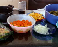 Yakissoba Koyama misto (carne, frango e legumes)