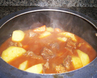 Receitas na panela de pressão: 33 opções de carnes, massas e até doces para perder o medo de usar o utensílio